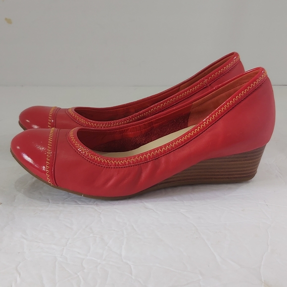 COLE HAAN | Women's Milly Cap Toe Wedge Heels Red Size 6.5 - Picture 3 of 8